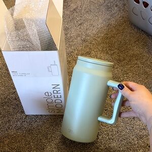 NWT Simple Modern Sage Green 50oz Tumbler